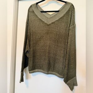 Free People We The Free V-Neck Waffle Knit L/S Top in Army Green Size Large